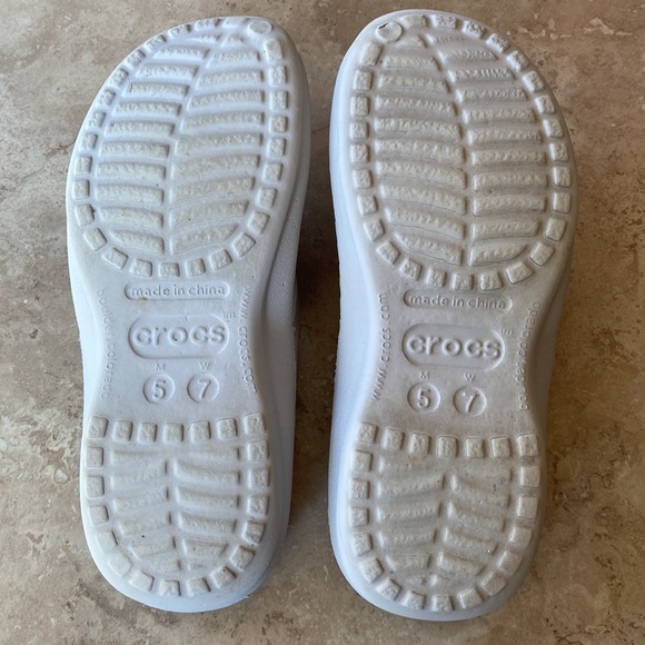 Crocs Athens Flip-Flops Sandals Unisex Size W 7 M 5 - Picture 3 of 8